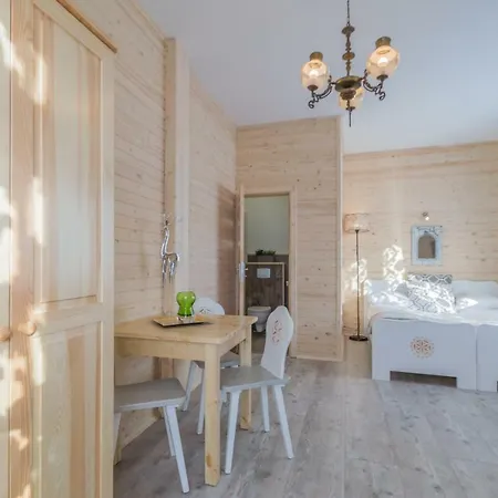 Pod Jesionami Ubytování v soukromí Chocholow