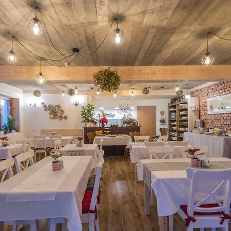 Pod Jesionami Chochołow