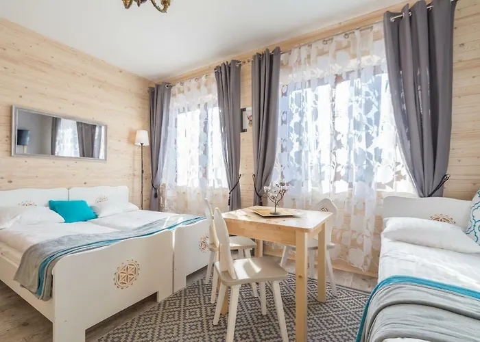 Pod Jesionami Homestay szállás